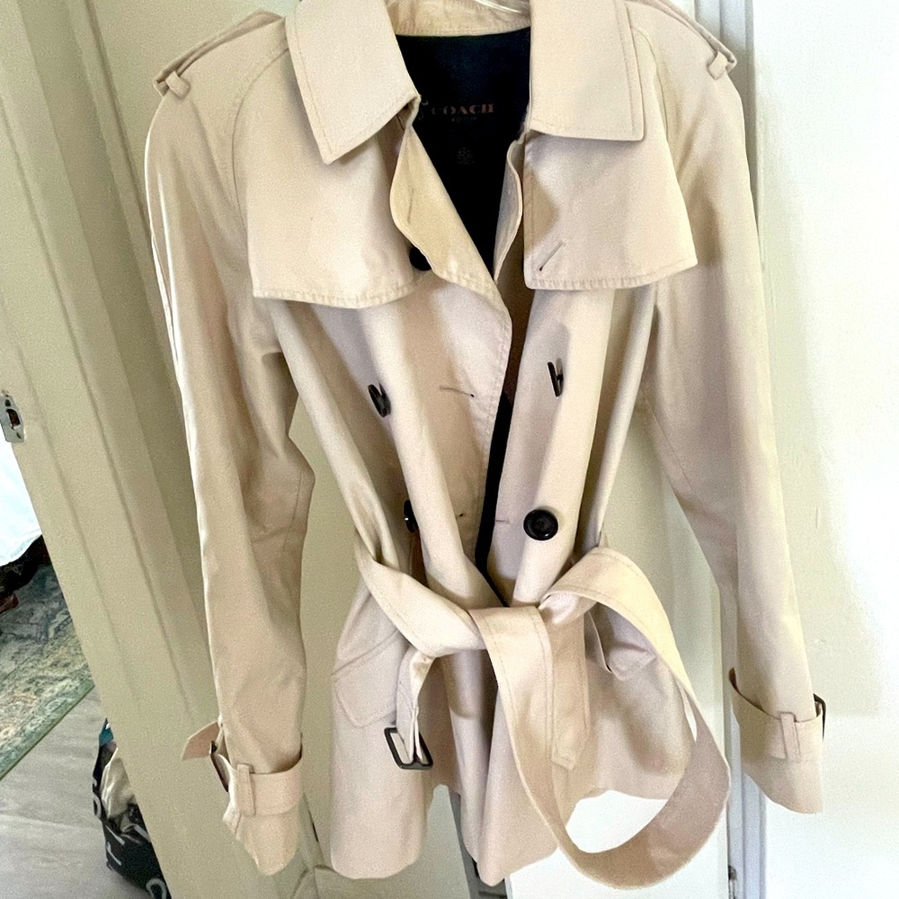 Coach Trench Coat Women’s size M